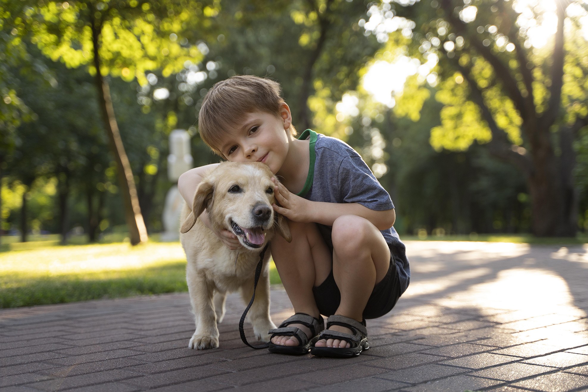 Nurturing a Positive Connection Between Toddlers and Dogs